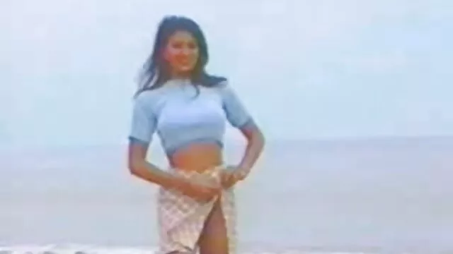 安德鲁*布莱克-捕获的美丽(1996)) 纳迪亚阿里色情