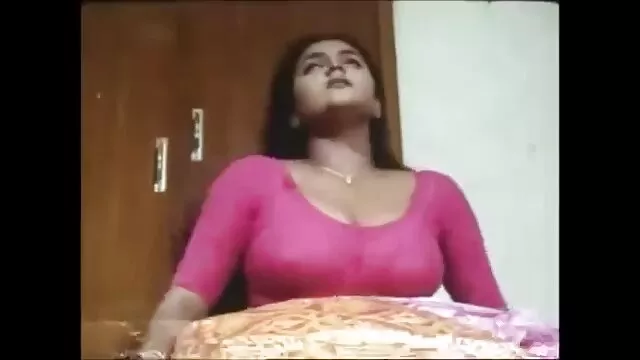 如何驯服一匹马 色情的女孩