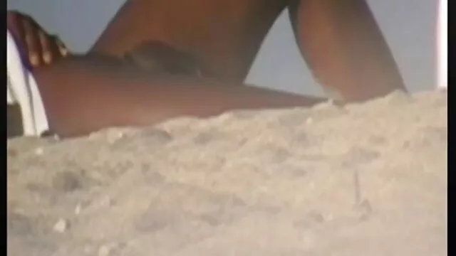 海滩色情