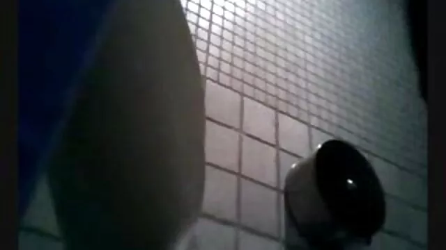 大黄蜂满足一个女人-6。 英语性高清 第二部分-冬青吻